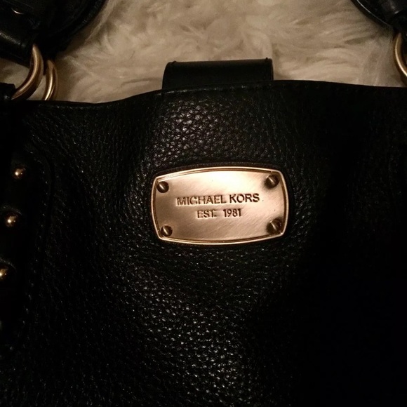 Michael Kors Black Leather Large Handbag - Picture 3 of 8